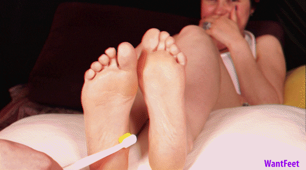Marissa's Ticklish Feet - 2023/UltraHD/4K [Strong, Torture Tickling]