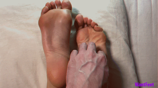 Lisa's Ticklish Feet (Fetish, Tickling Handjob/FullHD/MPEG-4) - 2023