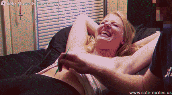 Summy's Tummer [Lesbian Tickling] (2023/MPEG-4/525 MB)