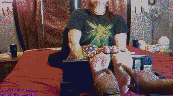 Vesper, Feet First (Soles, Tickle Torture/HD/MPEG-4) - 2023