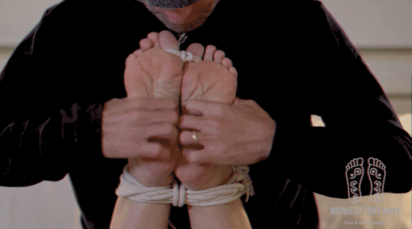 Strappy Heels Worship and Tickle - 2023/UltraHD/4K [Foot Tickling, Tied]