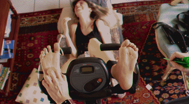 Tassou Discovers Tickling ! (Kinky, Smelly Feet/FullHD/MPEG-4) - 2023