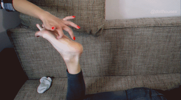 Foot Tickle In White Footies (Oiled Feet, Ticklish Feet/HD/Mp4) - 2023