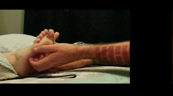 An Hour of Mummified Foot Play [Foot Fetish, Tits] (2023/Mp4/1000 MB)