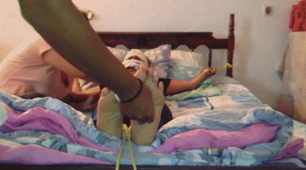Cousin first time tickle! [Soles, Tickle Torture] (2023/Mp4/1000 MB)