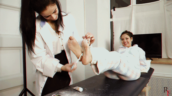 Medical debt. Ticklish powder on nurse and patient's feet - 2023/HD [Lesbian, Toeties]