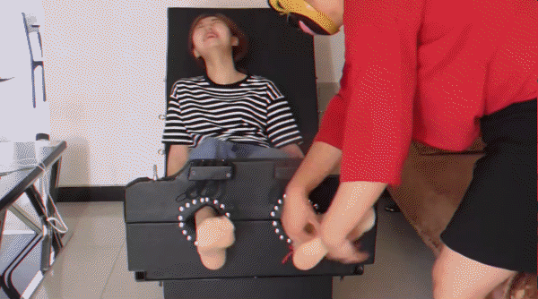 ht101 - 2 - Tickled [Toes, Torture] (2023/Mp4/1000 MB)