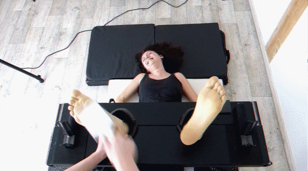 Camily & Justyn Introduced Us The Crazily Ticklish Lohane - 2023/HD [Foxxx, Sweaty Feet]