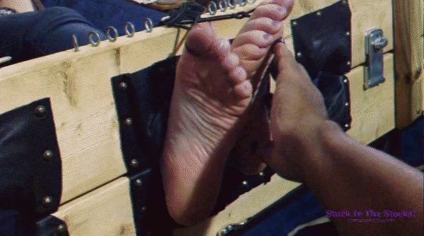 Morgan Meets The Claws! [Foot Tickling, Tied] (2023/Mp4/1000 MB)