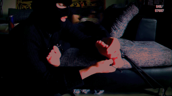 Shy girl Ronja gets her feet tickled and worshipped on the couch! [Extreme, Hard Tickling] (2023/Mp4/1000 MB)