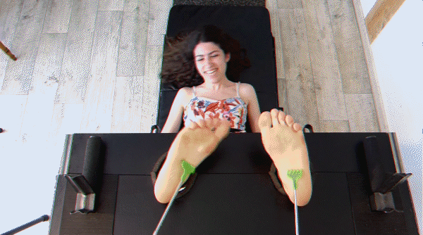 18 Years Old Sihane's Soft Soles Are Horribly Ticklish - 2023/HD [Girl On Girl, Toetied]