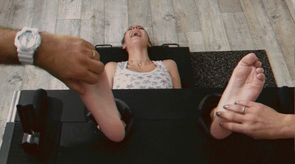 Full Body Tickling On Ticklish Faustine - 2023/HD [Socks, Tickle Orgasm]